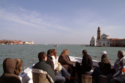 Velencei hajózás és szigettúra,  üvegkészítő műhelylátogatással